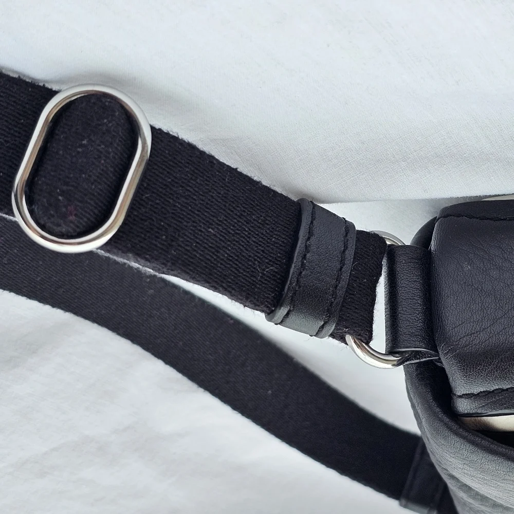 MARC BY MARC JACOBS Black Leather Crossbody Bag
